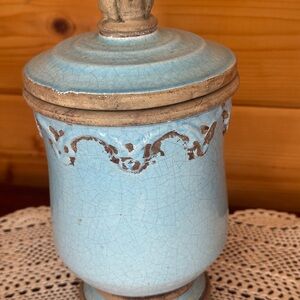 Elegant Sky Blue Ceramic Vase with Lid